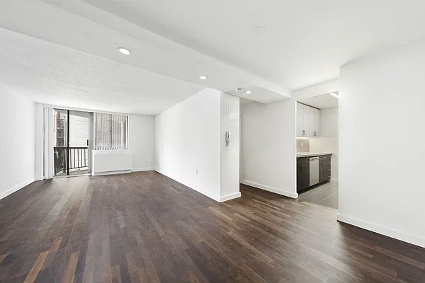 Rented by Hakimian Management | media 6