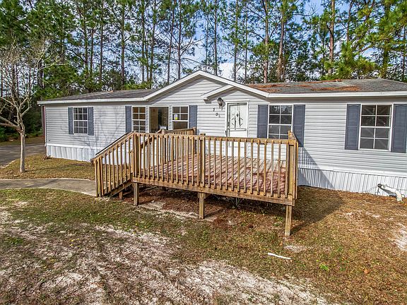 3rd image of 301 Edgewood Ter