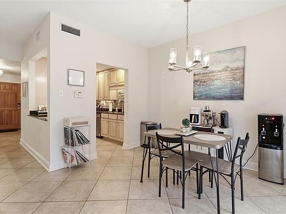 4th image of 3 Spinnaker Ln