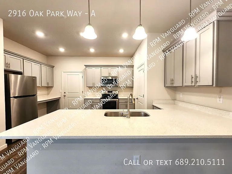 2916 Oak Park Way #A — Photo 3