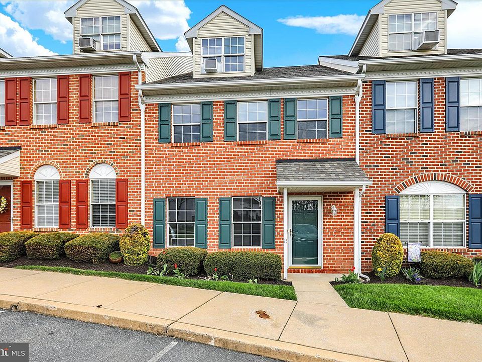 1st image of 12 Ashfield Ct