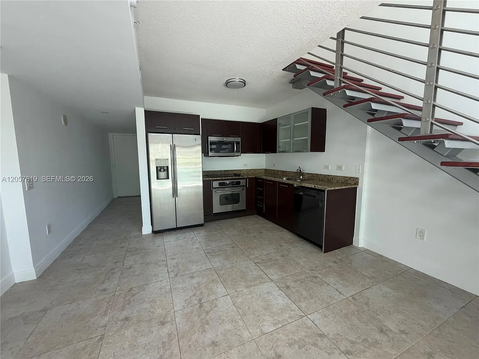 1 bed, 1.5 bath, 987 sqft, $2,900 — Photo 2