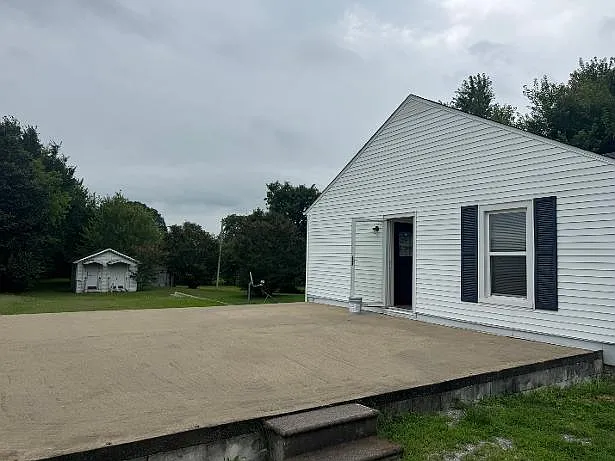 728 Claire Ave — Photo 11