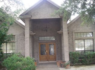 507 Saint James Dr, Laredo, TX 78041