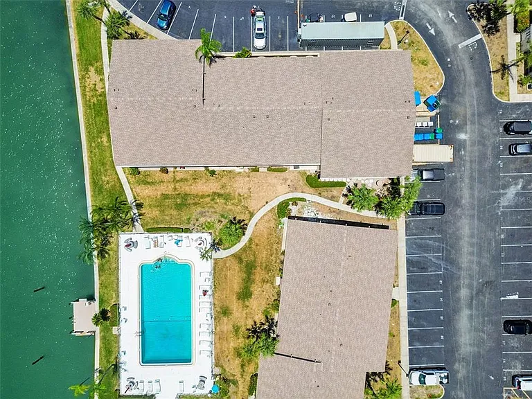505 Plaza Seville Ct #12 — Photo 31