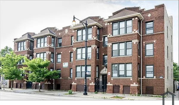 2 bed, $1,686 — Photo 1