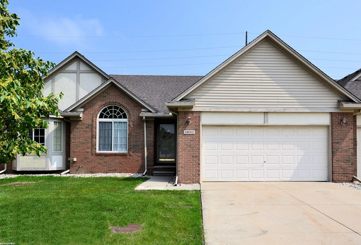 28053 Cotton Creek Dr photo 1