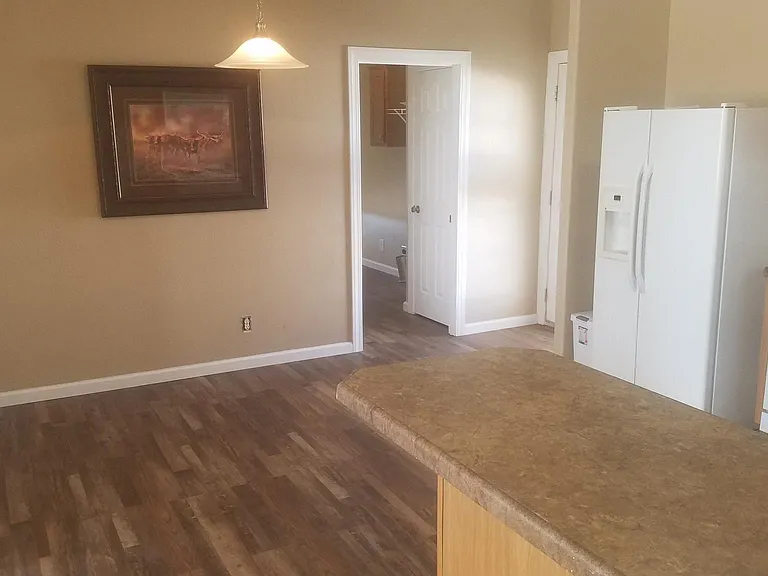 1645 FM 3261 — Photo 5