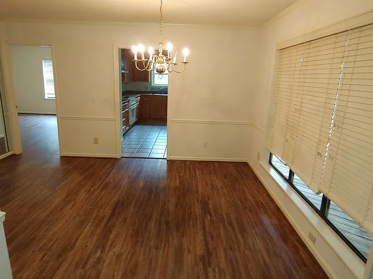 705 Reston Dr — Photo 4