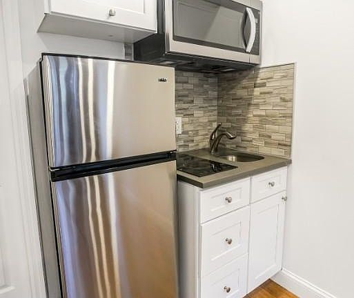 3rd image of 149 1st Ave APT 10F