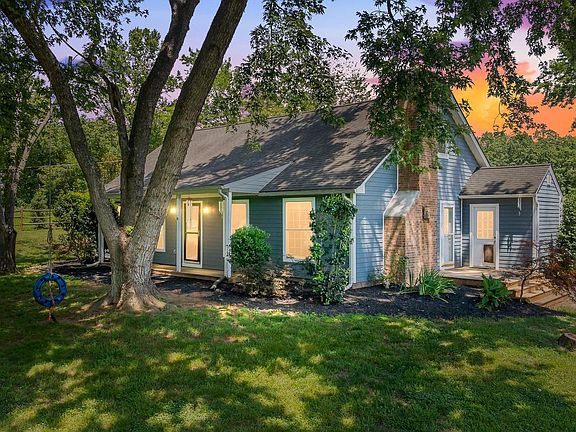 3rd image of 9467 Old Waterloo Rd