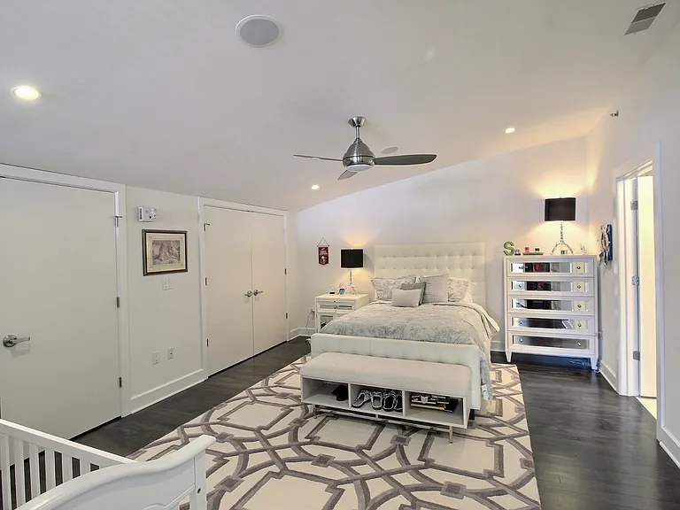 701 W Lakeside Ave #Penthouse 1301 — Photo 17