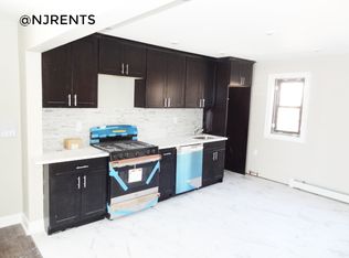 10 Catherine Ct APT 2F, Jersey City, NJ 07305