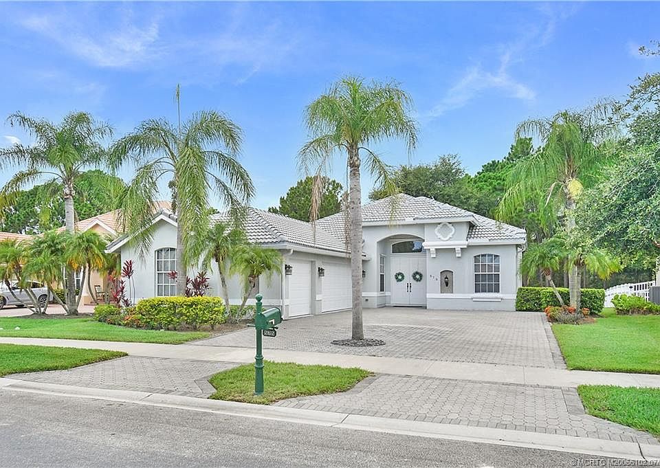 1st image of 575 SW Romora Bay
