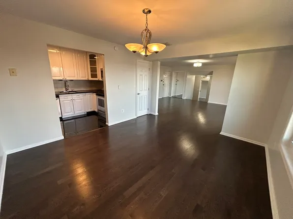 6509 Liberty Avenue image 5 of 29