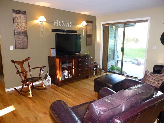 5th image of 3007 S Morain Pl
