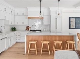 453 Albemarle Rd #453, Newtonville, MA 02460