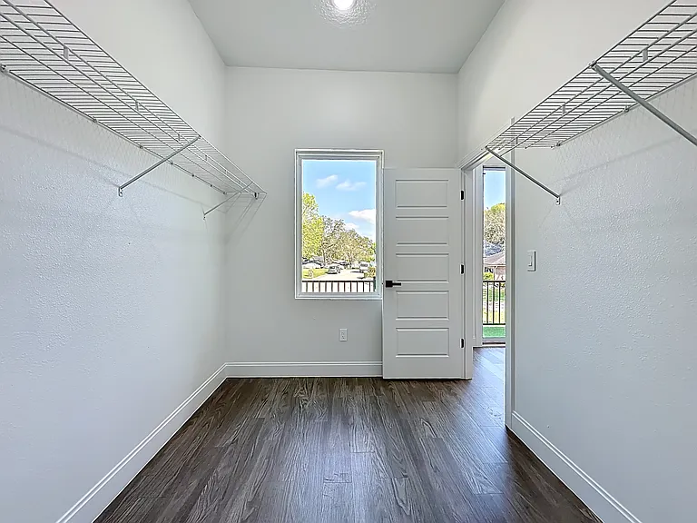 2121 Broad Water Dr — Photo 35