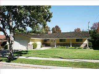 1st image of 1122 Plum Ave