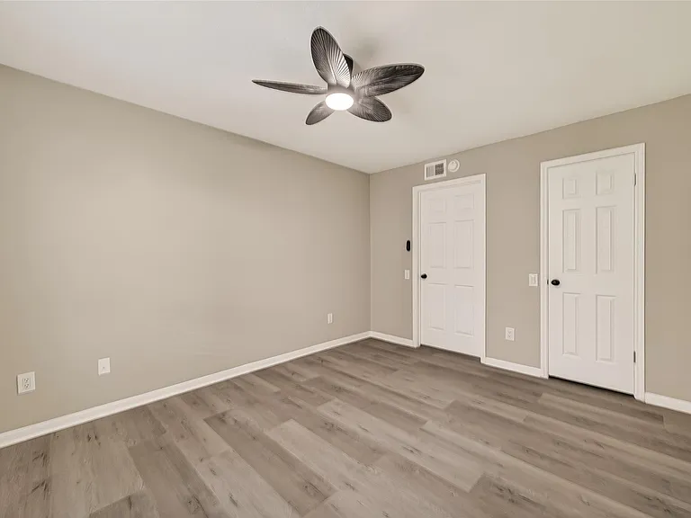 1860 White Oak Dr #311 — Photo 20