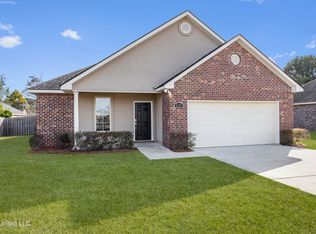 2313 Rhonda Ave, Ocean Springs, MS 39564