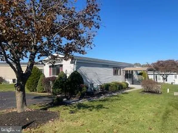 33 Woodsbluff Run, North Wales, PA 19454