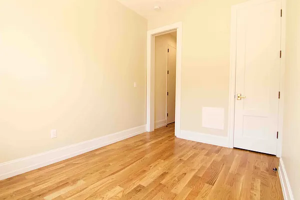 Rented by Nooklyn NYC LLC | media 22