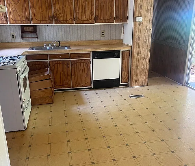 157 Bonner Cir — Photo 3