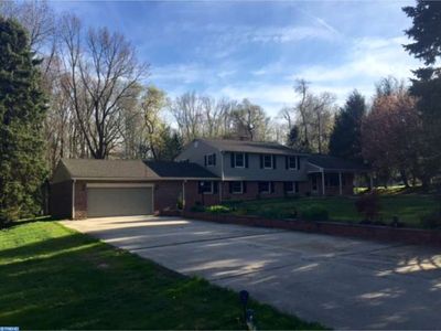 6 Blacksmith Ln, Media, PA, 19063