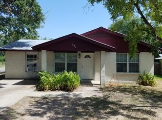 622 Franklin Blvd, Pleasanton, TX 78064