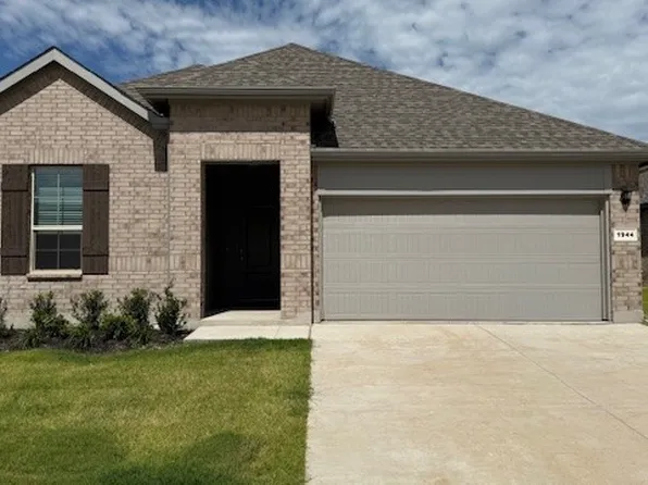 1944 Preakness Dr, Granbury, TX 76049