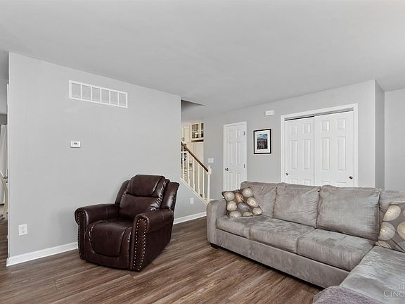 4th image of 144 Stillmeadow Dr