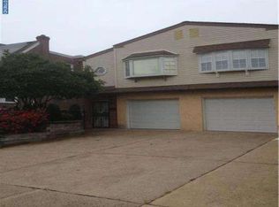 1725 Ripley St, Philadelphia, PA 19111