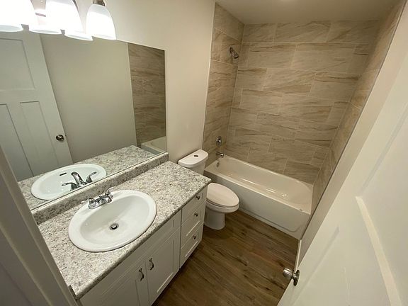 4th image of 219 W Menefee St #A