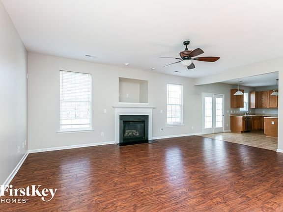4th image of 6219 Elderbush Dr