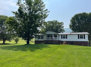 619 Valley Loop Rd, Tazewell, VA 24651