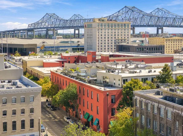 330 Julia St APT 312, New Orleans, LA 70130