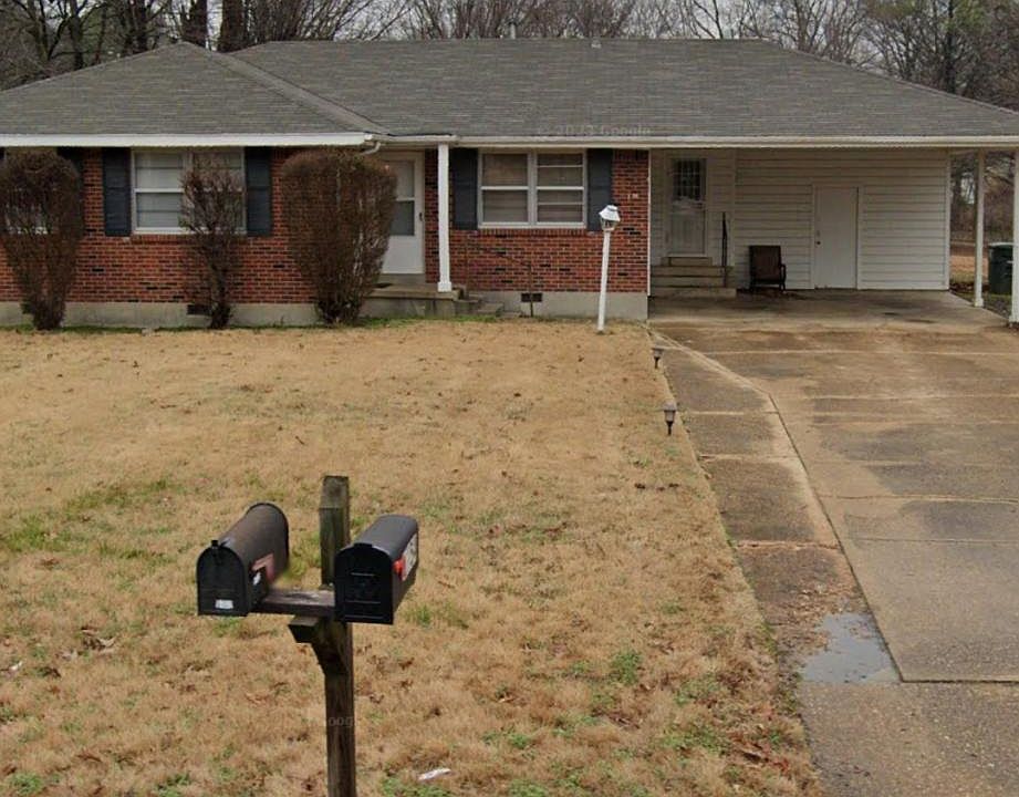 1st image of 1557 Jackson Ave