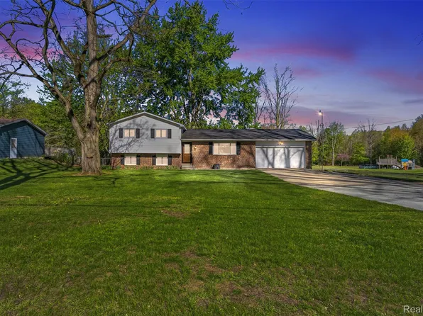 14433 Tuscola Rd, Clio, MI 48420