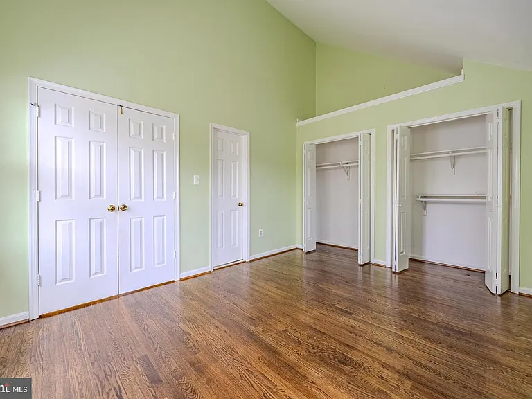 8200 Maple Ridge Ave — Photo 16