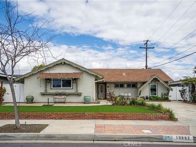 19882 Lotus Ln, Huntington Beach, CA, 92646