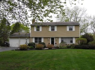 87 Wheatstone Cir, Fairport, NY 14450