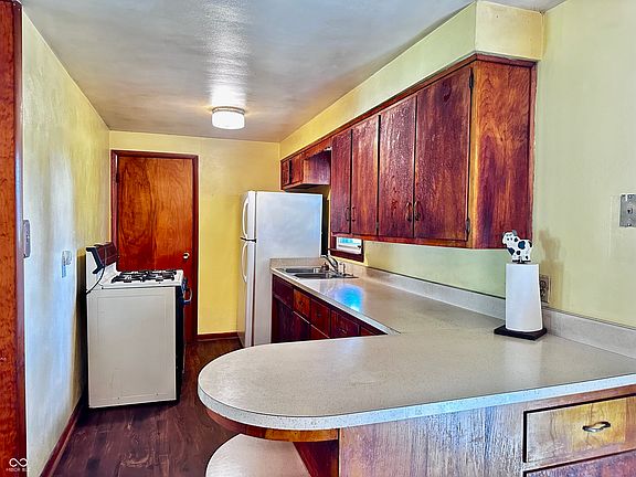 4th image of 5317 Linda Ln