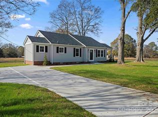 1816 Sulphur Springs Rd, Shelby, NC 28152