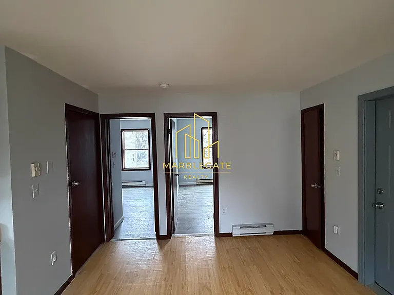 352 S 6th St #22A — Photo 5