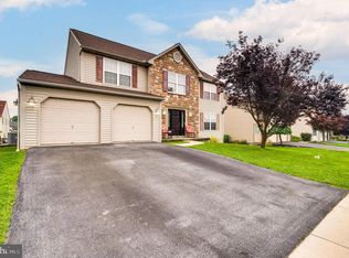 1004 Rosebud St, Reading, PA 19605
