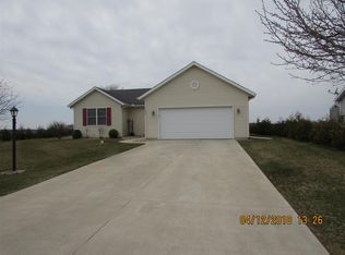 72447 Joseph Dr, Milford, IN 46542