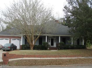 804 Magnolia Bayou Blvd, Ocean Springs, MS 39564