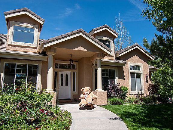 Mr. Bear welcomes you!