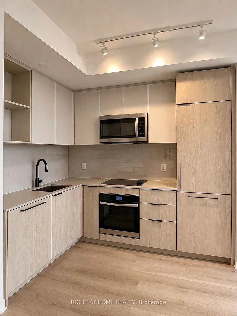 Building Photo - 1185 Dupont St #1303